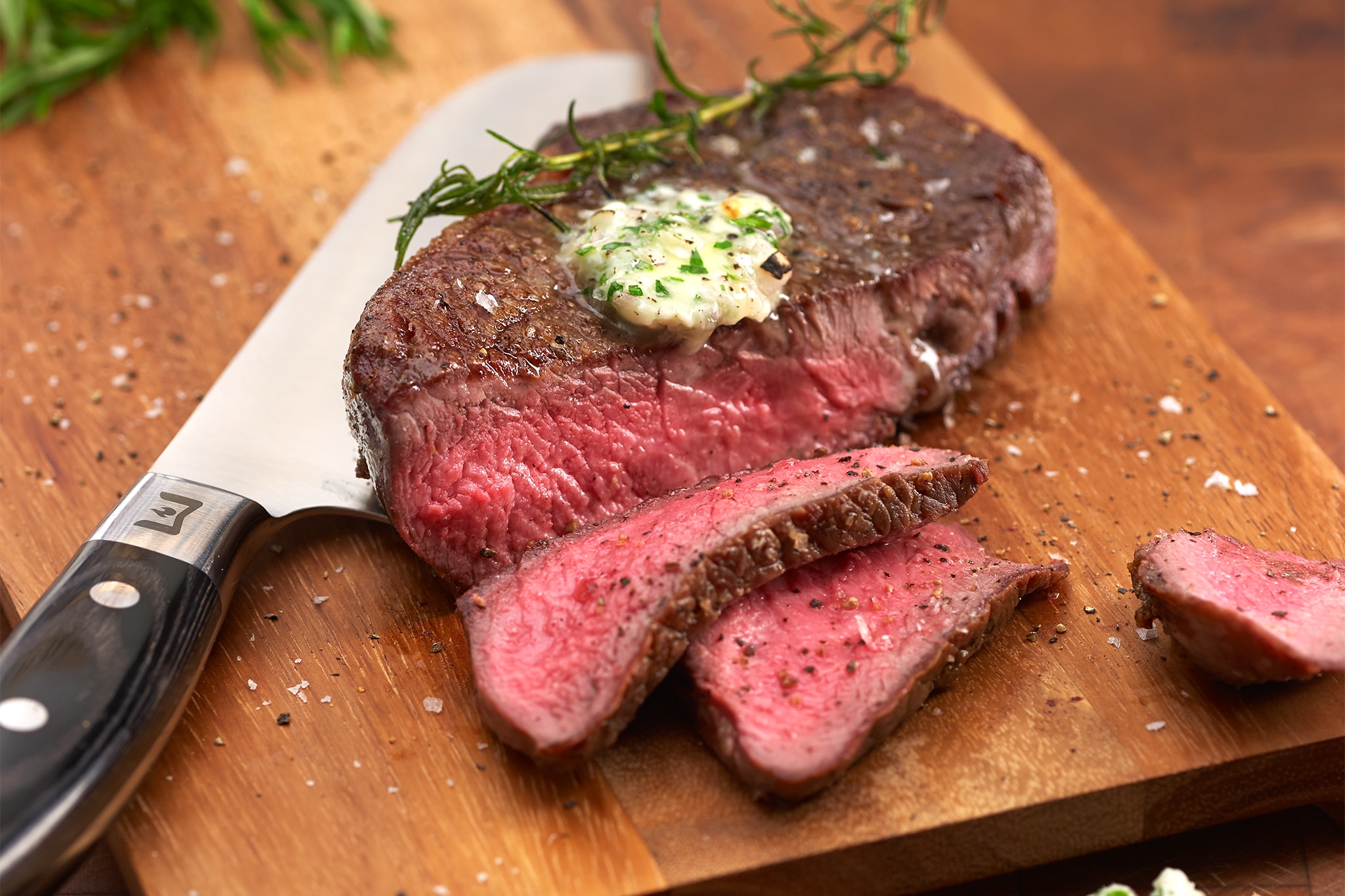 Pan Roasted Steak With Gorgonzola Shallot Butter 