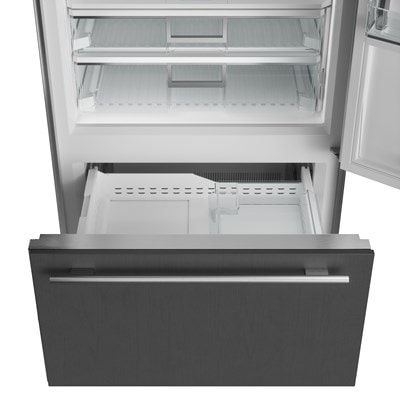https://www.subzero-wolf.com/-/media/interiors/sub-zero/full-size-refrigeration/classic-series-refrigeration/cl3650u_s_t_r_drawer.jpg?quality=90&width=400&hash=59916A6BAE61F871489F3AF0925A05A2