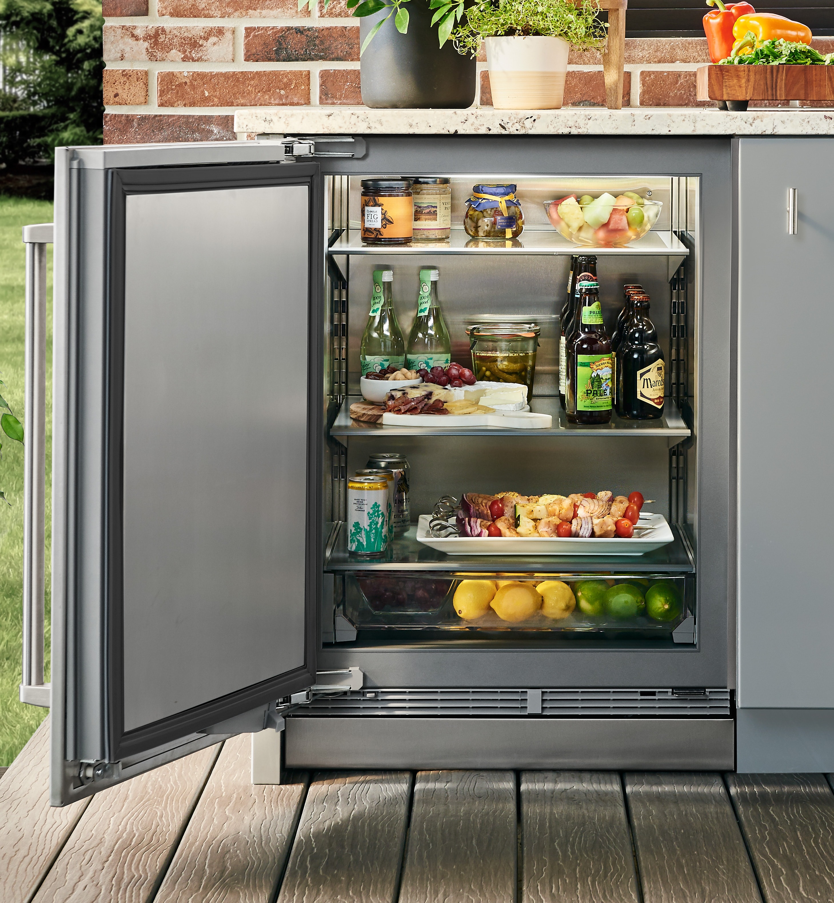 subzero outdoor refrigerator